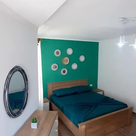 House By The Waves-saranda Sarandë